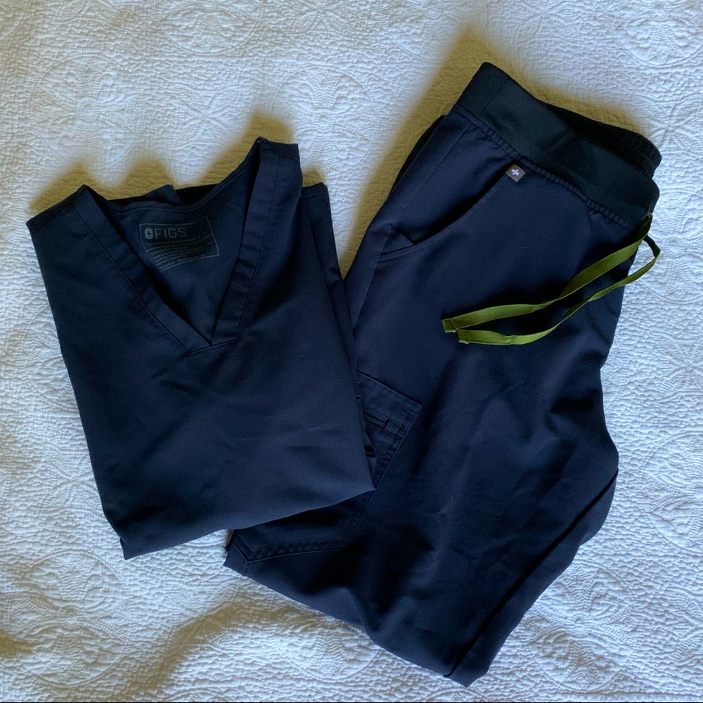 FIGS ~ Quiet Navy ~ Large Tall ~ Scrub Set
